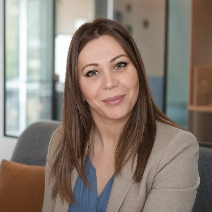 Angie B., Technicienne informatique